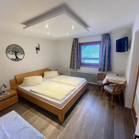 Bed & Breakfast Haus Groeblacher *